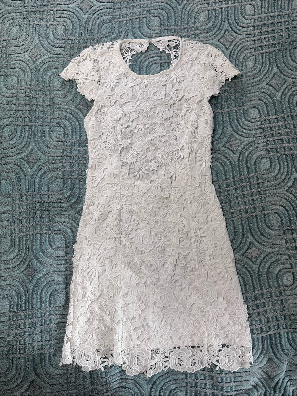 Lulus White Lace Cap-Sleeve Sheath Dress
